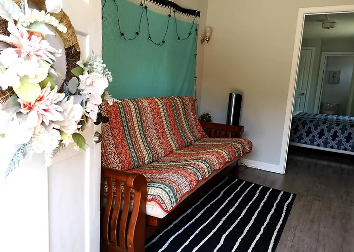 Pasadena Suite With Private Entrance