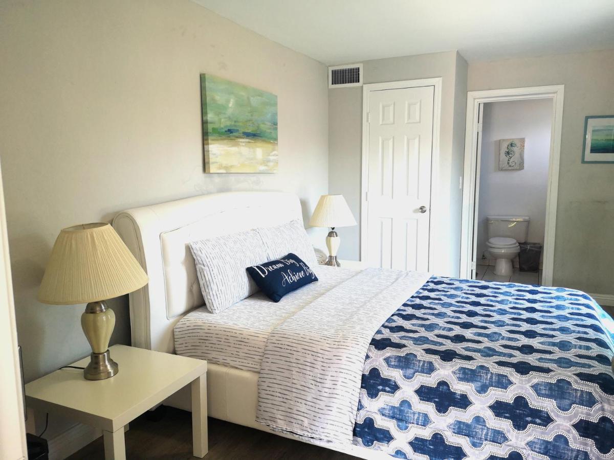 With Private Entrance * Pasadena